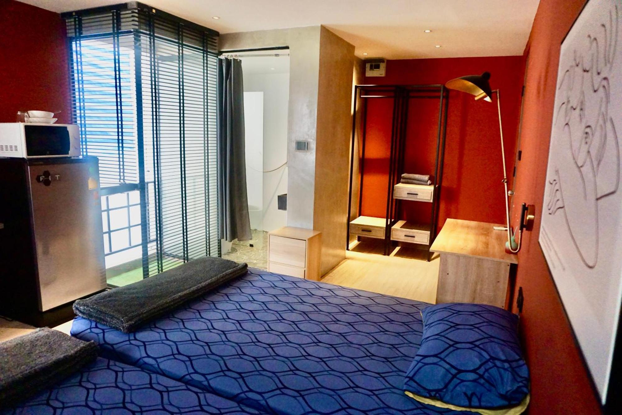 Silom Soi 3 Hash Apartment Hip And Funky With Rooftop View Bangkok Exterior photo