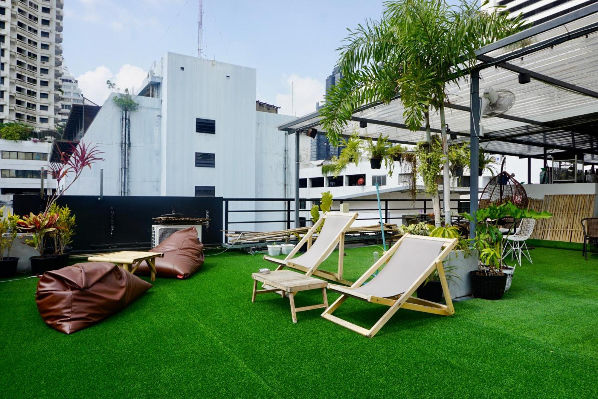 Silom Soi 3 Hash Apartment Hip And Funky With Rooftop View Bangkok Exterior photo